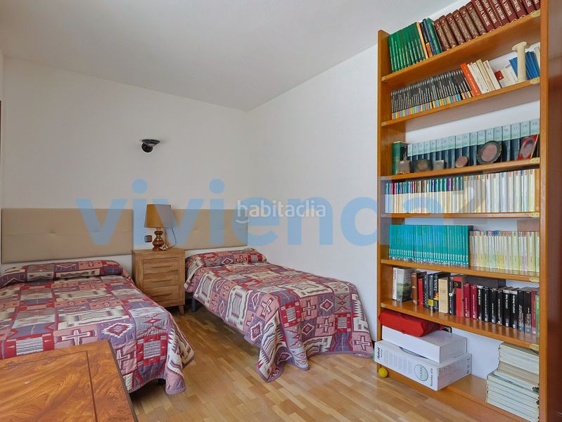 Foto ddb3f9bd-9387-403e-b51f-a8aa4084f098. Pis amb calefacció aparcament piscina a San Juan Bautista Madrid