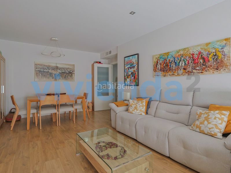Foto d15bd7fc-5f6e-49a5-bd96-919a694c6aac. Pis amb calefacció aparcament piscina a Arcos Madrid