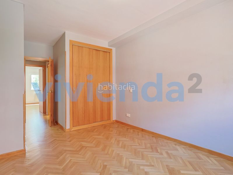 Foto e7eb21a7-ac36-4afc-b259-d0540a1828d9. Pis amb calefacció aparcament a Rosas - Musas Madrid