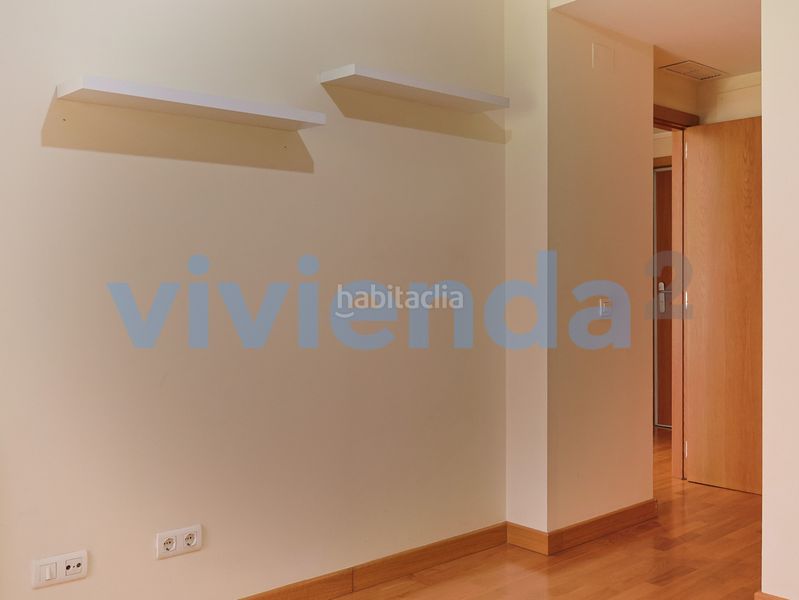 Foto c64fe22e-524d-46b3-a189-b81dd6558799. Pis amb calefacció aparcament piscina a Rejas Madrid