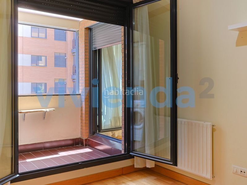 Foto e61fe711-1e68-4591-bd35-522139e58100. Pis amb calefacció aparcament piscina a Rejas Madrid