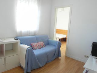 Lloguer Pis  Raimundo fernandez villaverde. Piso en cuatro caminos, 55 m2, 2 dormitorios, 1 baxf1os, 1.200 e