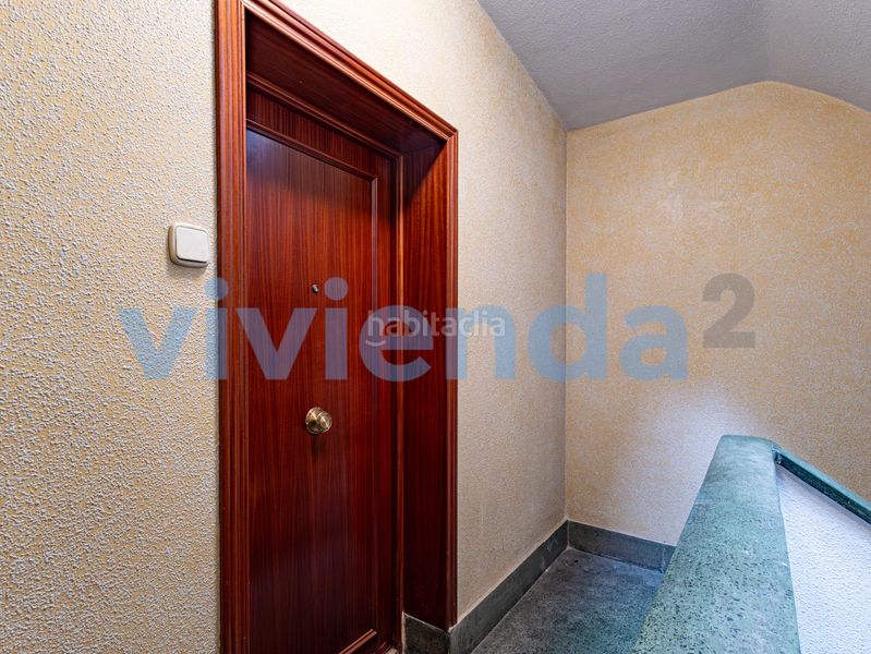 Foto adf17831-e35d-4d02-922d-52b375621a49. Pis amb calefacció a Guindalera Madrid