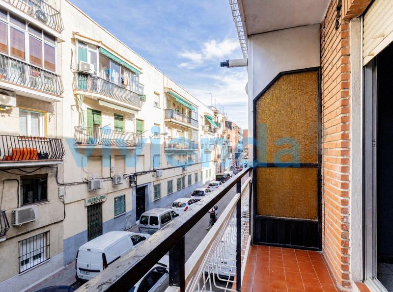 Foto ad2b9128-c2c5-42d2-8965-e73aa027ba8d. Pis amb calefacció a Buena Vista Madrid