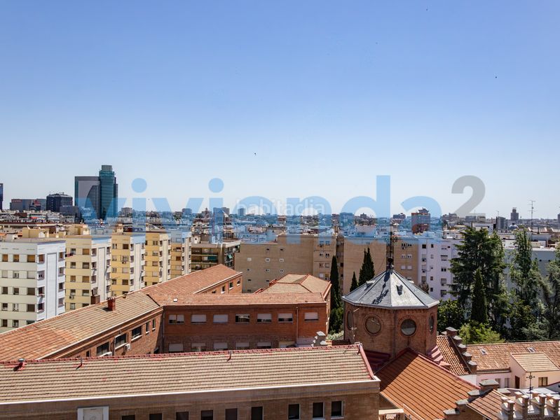Foto ab15c4c3-59ab-46d8-b36e-917e99a47237. Àtic amb calefacció a Ríos Rosas-Nuevos Ministerios Madrid