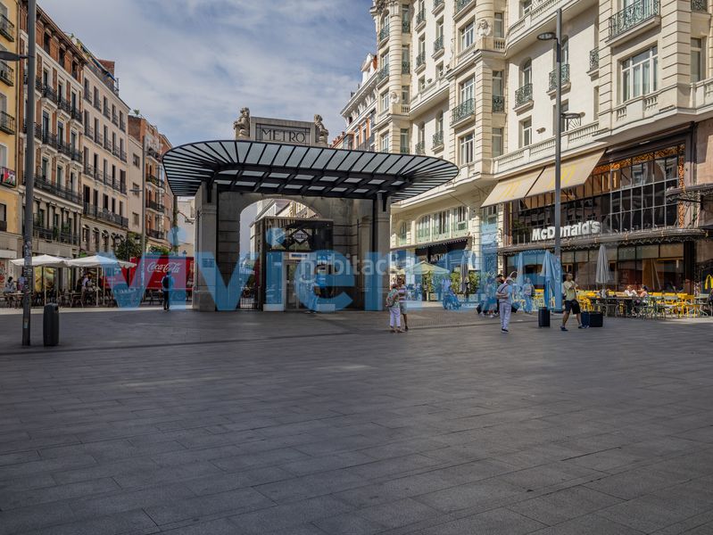 Foto 5aa7f19f-73c9-41a3-9d75-d043adc1ef58. Aparcament cotxe a Sol Madrid