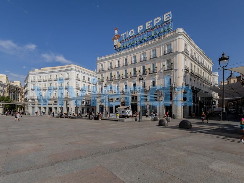 Foto a218ba05-009c-4aaa-a1fd-85e58bfeabae. Aparcament cotxe a Sol Madrid