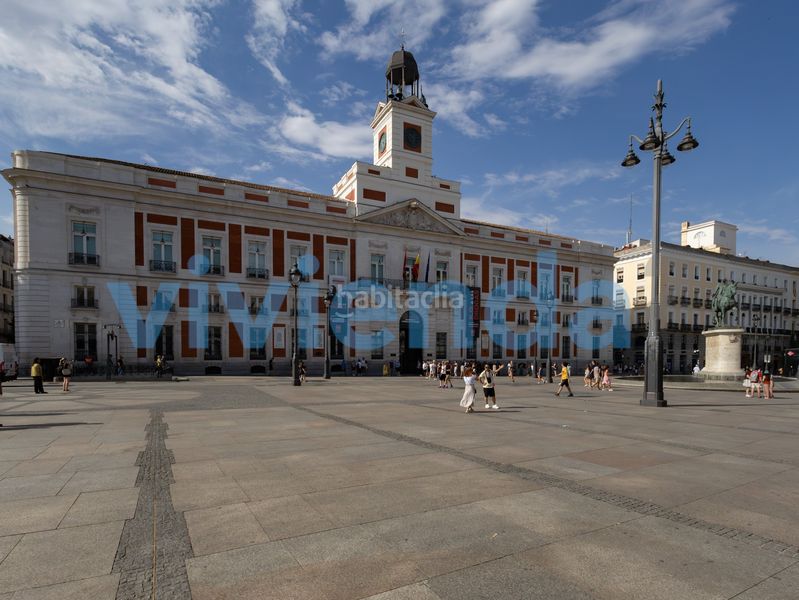 Foto edd486af-a6ef-4f92-80cd-12b7d25676be. Aparcament cotxe a Sol Madrid