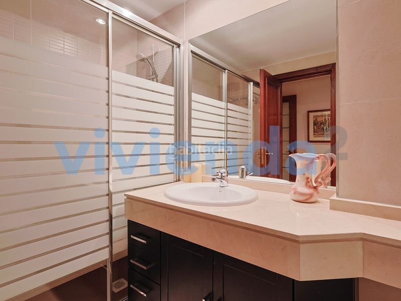Foto dddfdbaf-02de-4682-8935-a636256a9d70. Pis amb aparcament piscina a Castilla Madrid