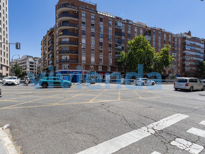 Foto 4d84f14d-facd-40f4-99e4-b45e24d057b5. Àtic amb calefacció a Prosperidad Madrid
