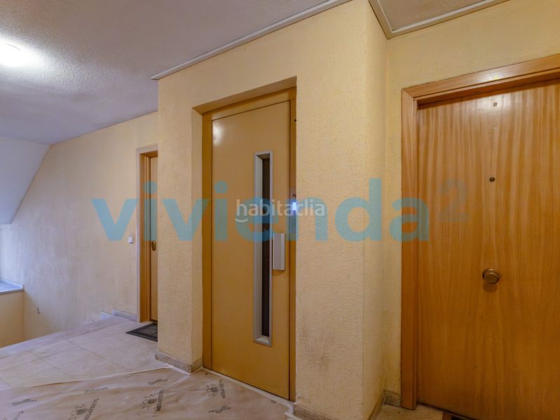 Foto 514a8a21-96aa-4f14-9852-9e644c61927e. Pis amb calefacció aparcament a Apóstol Santiago Madrid