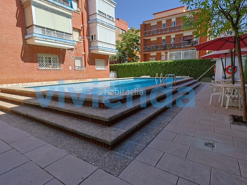 Foto e10a49e8-5867-4bba-ba9d-9215b134be28. Pis amb calefacció piscina a Concepción Madrid
