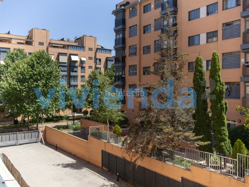 Foto ce9fa72d-ca54-40bf-afc5-4076fc2930aa. Pis amb calefacció aparcament piscina a Rejas Madrid