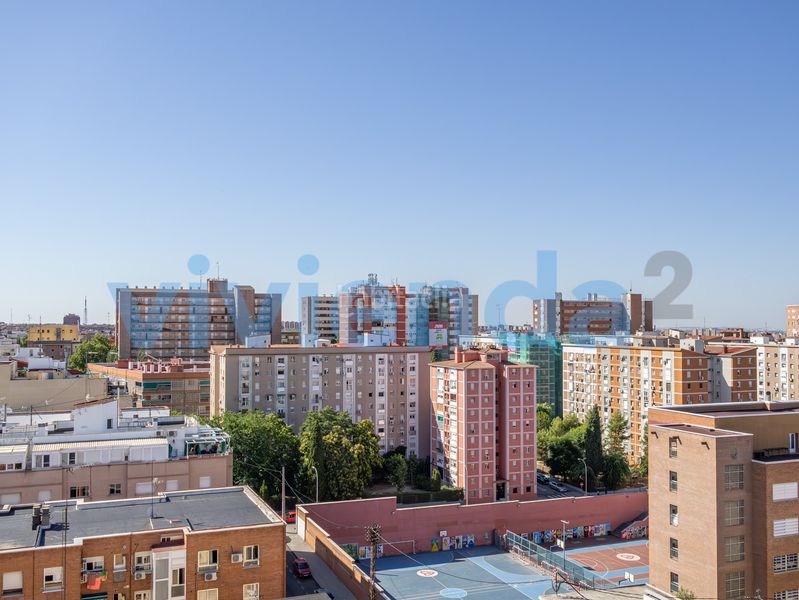 Foto e7e3c462-ff62-40d4-a311-98941988de21. Pis amb calefacció a Quintana Madrid