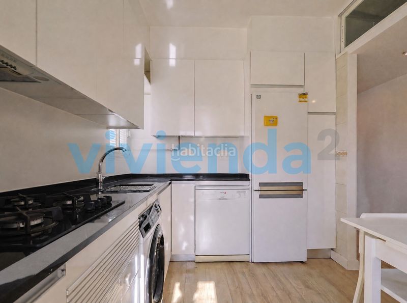 Foto b931aa2c-b5ec-40d3-9315-94427c84bec8. Àtic amb calefacció a Vallehermoso Madrid