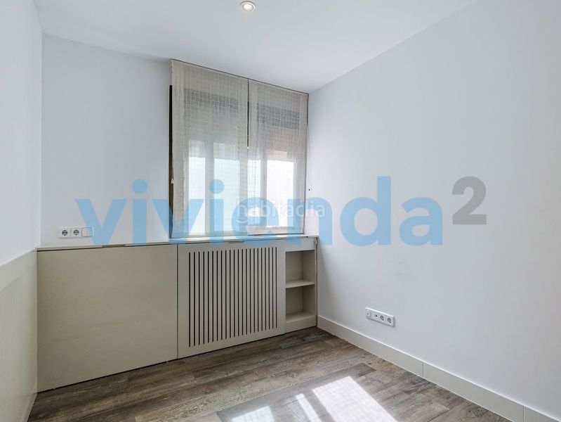 Foto e09a6a7f-6e9e-45fb-a0b5-5e3dd9cdd888. Pis amb calefacció aparcament piscina a Sanchinarro Madrid