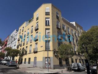 Pis  Bocangel. Piso en fuente del berro, 71 m2, 4 dormitorios, 2 baxf1os, 571.4