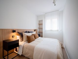 Location Appartement  Calle cavanilles. Piso en pacxedfico, 85 m2, 2 dormitorios, 2 baxf1os, 1.845 euros