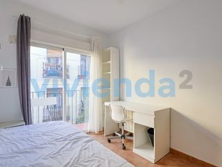 Location Appartement  Calle de la huerta del bayo. Piso en embajadores, 57 m2, 2 dormitorios, 1 baxf1os, 1.350 euro
