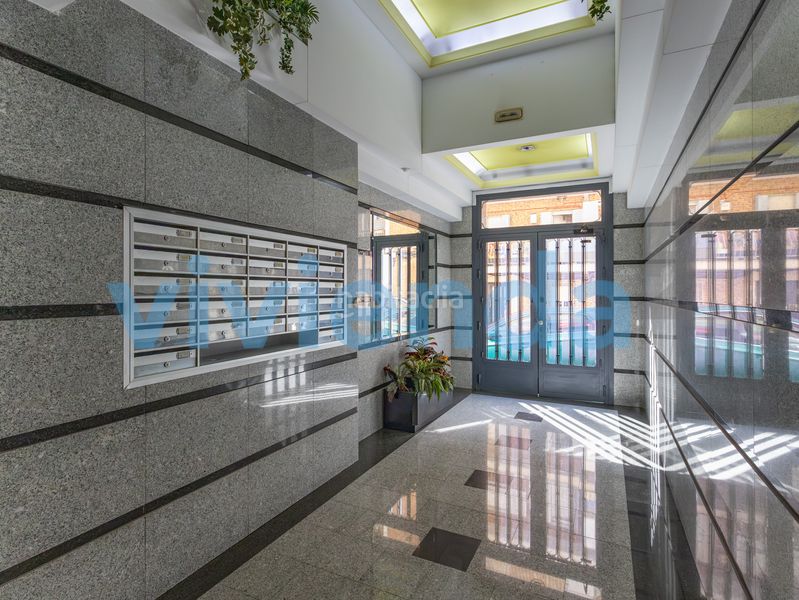 Foto e101f65d-3e00-4122-ac76-9a134ca22635. Piso  en puerta del xc1ngel, 97 m2, 2 dormitorios, 2 baxf1os, 478.000 euros en Madrid