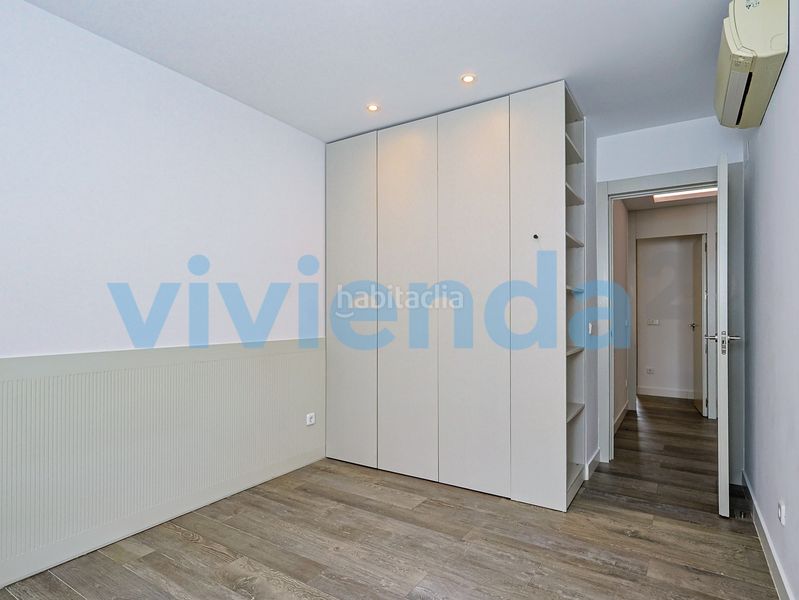 Foto e8c8bd74-2069-446a-a9c7-aad91f3932de. Pis amb calefacció aparcament piscina a Sanchinarro Madrid