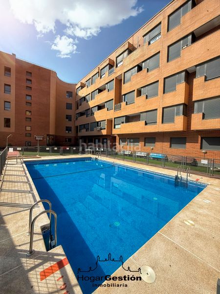 Foto 30a9b23a-4a9a-4ef6-8eb4-697004bee096. Pis amb calefacció aparcament piscina a Urbanización San Isidro Ocaña