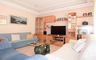 Xalet en Chozas de Canales. *chalet adosado en venta  en chozas de canales*