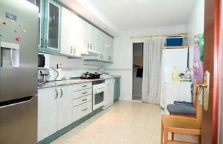 Pis en Reyes. Piso en venta en parla