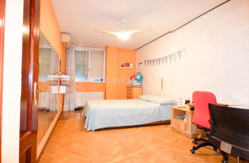 Foto e9c8ea4e-a29c-4b67-8c37-f0f0a7e27590. Pis a Reyes Parla