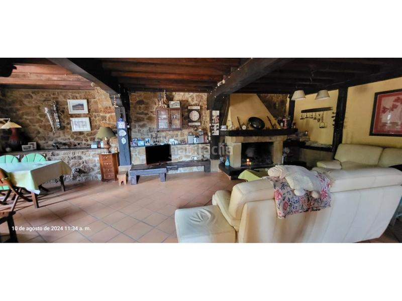 Foto b9cd8960-d2a4-49fe-87fa-a3dc11c3d339. Casa con parcheggio in Crucero - Aquende Miranda de Ebro