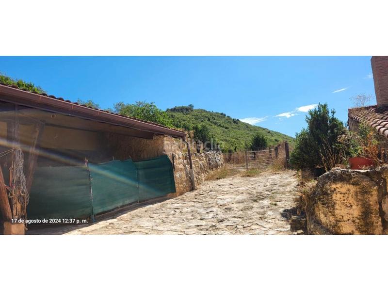 Foto c12587ff-1605-482a-ae86-a5f0ce7532d4. Casa con parcheggio in Crucero - Aquende Miranda de Ebro