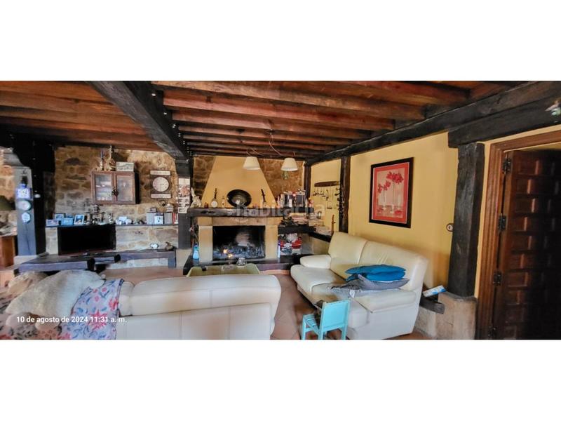 Foto c97fd148-b382-48e6-ab0e-50179191513a. Casa con parcheggio in Crucero - Aquende Miranda de Ebro