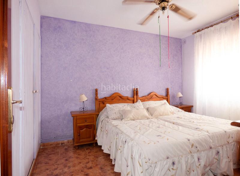 Foto 3e3f000f-6c63-49de-8ea3-36a600e7a72e. Casa aparellada amb xemeneia aparcament a Villa del Prado