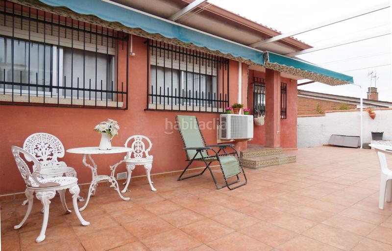 Foto 5c68b7ab-414e-47c7-a013-5dfe5fc34a88. Casa aparellada amb xemeneia aparcament a Villa del Prado