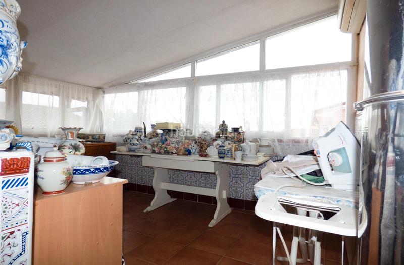 Foto c1a79210-67a4-4a18-81b5-d919e68e73da. Casa aparellada amb xemeneia aparcament a Villa del Prado