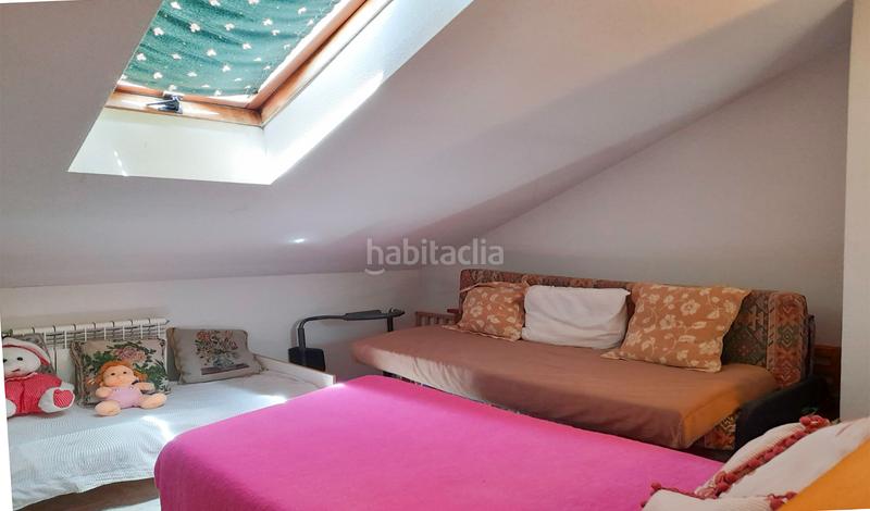 Foto 3a19de89-5abe-48e9-b765-1421c6261d77. Chalet avec parking dans Batres