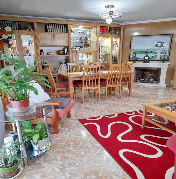 Foto 80790f44-7ba1-4301-ad63-92232bc3e2d6. Chalet avec parking dans Batres