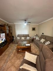 Xalet en Ontgola. Impresionante chalet independiente de 4 dormitorios