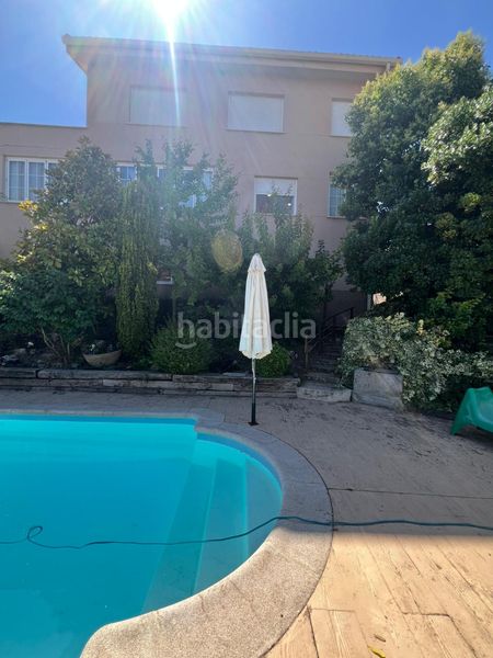 Foto 6f6291a8-f0a0-4539-93dd-43c7cb8a6f77. Xalet amb xemeneia calefacció aparcament piscina a Aranjuez