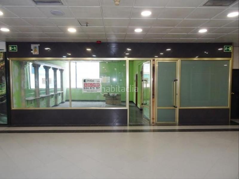 Foto 52d6e366-0b82-4b62-b2b1-193d381e9c07. Local comercial impresionante local de 67m en primera planta del centro comercial avenida dos de mayo situado en inmejorable ubicación y con baño en Móstoles