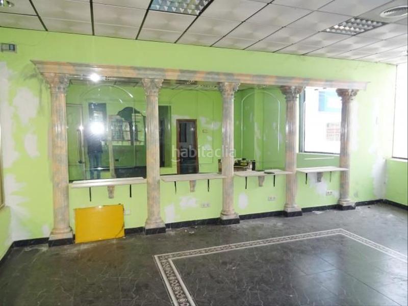 Foto ec8e77a6-fffa-431e-8703-c13cff9601e7. Local comercial impresionante local de 67m en primera planta del centro comercial avenida dos de mayo situado en inmejorable ubicación y con baño en Móstoles