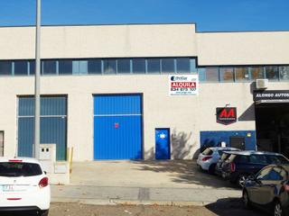 Location Bâtiment à usage industriel à Las Castañeras - Bulevar. Impresionante nave en la mejor ubicación y con la mayor visibili