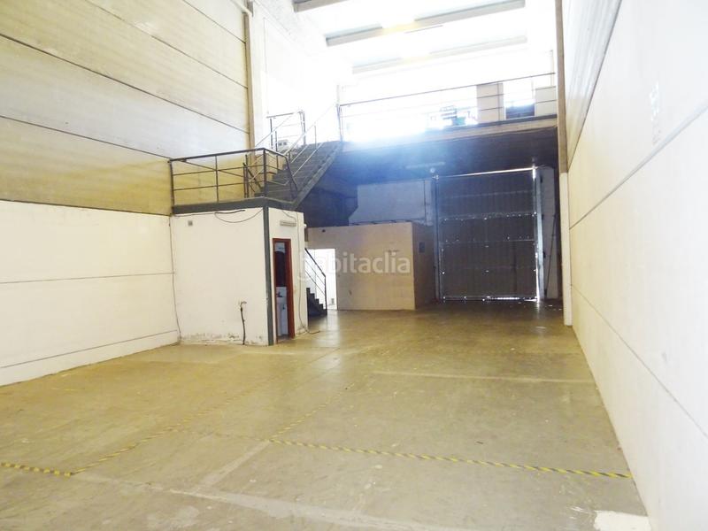 Foto d03e62f7-2736-45a1-a955-b963820818a5. Location bâtiment à usage industriel dans Las Castañeras - Bulevar Arroyomolinos