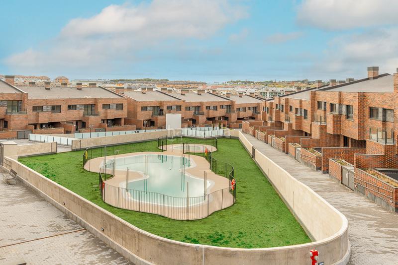 Foto 36ab36b7-084c-48f4-bb0b-8239a78b729f. Chalet en calle francisco pizarro 18b las fuentes de Valenoso en Boadilla del Monte