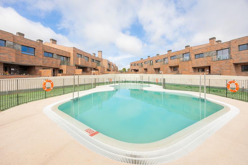 Foto 4e0d28f9-30fd-408d-8acb-de0e80da8c4b. Chalet en calle francisco pizarro 18b las fuentes de Valenoso en Boadilla del Monte