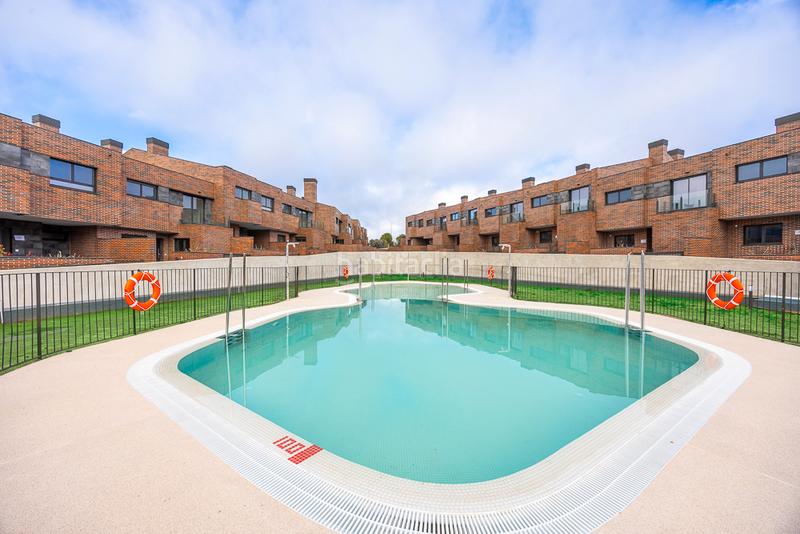 Foto e3d75289-6c1c-496c-b7ac-8149b8b7a5c3. Chalet en calle francisco pizarro 18b las fuentes de Valenoso en Boadilla del Monte
