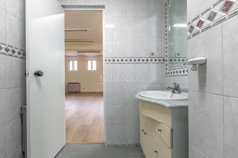 Foto 27551430-7c2f-4c41-994a-404d22af22f1. Geschäftsraum in Palos de Moguer Madrid