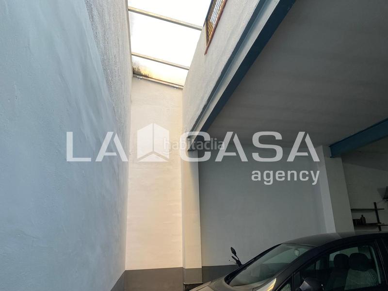 Foto 504e5f18-e1d8-438e-88e7-8115164a054c. Local comercial a Centre Santa Coloma de Gramenet