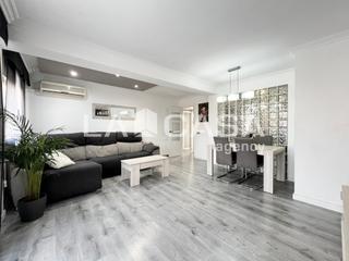 Piso en Llefià. Piso todo exterior en octava planta con 3 habitaciones, excelent
