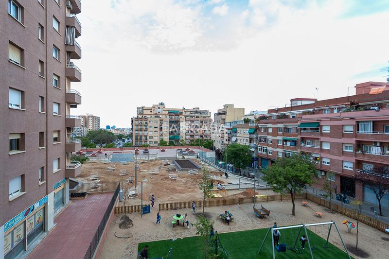 Foto 1d33e87c-25a8-4653-a195-940c96db17fd. Piso  en venta en Pubilla Cases en Pubilla Cases Hospitalet de Llobregat (L´)